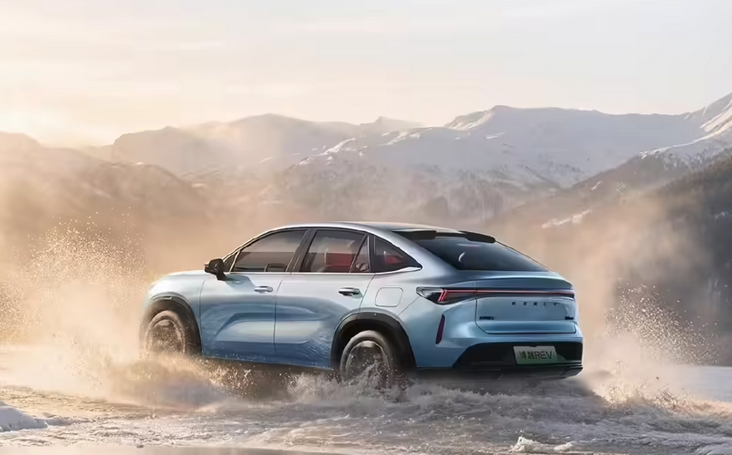 吉利博越REV增程SUV正式上市 10.79万起 综合续航达1525km